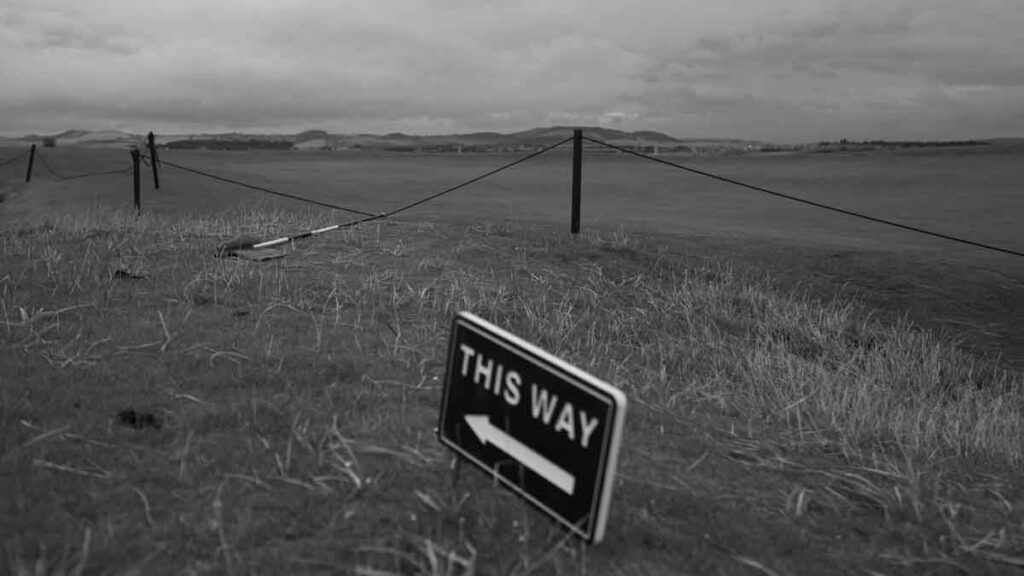 This Way to Golf